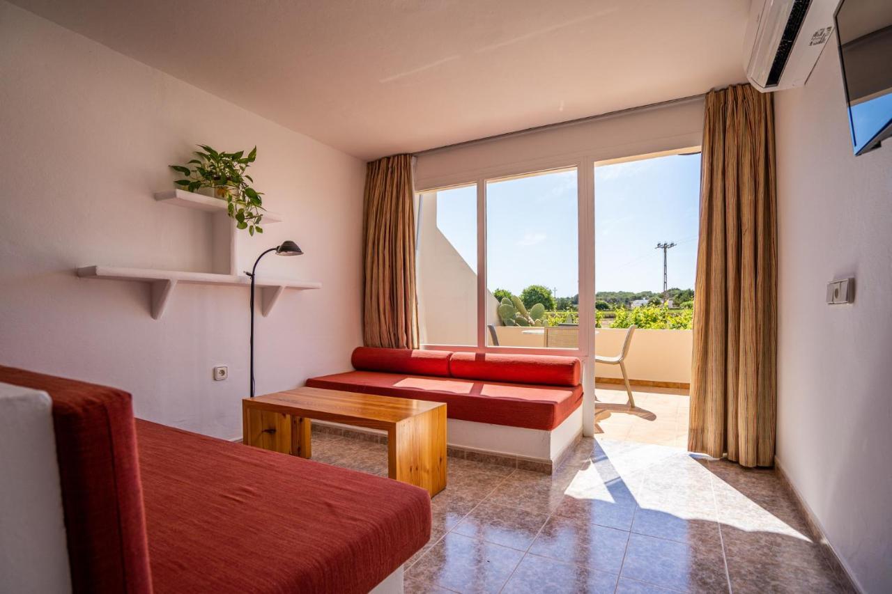 Apartamentos Marcelino - Formentera Break Es Pujols Eksteriør billede